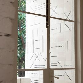 用10000根骨头装饰的餐厅