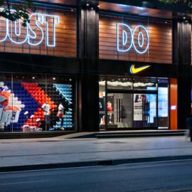 NIKE +上海国际马拉松赛视觉中心设计