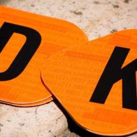 橙色创意名片设计