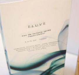 Mona Solanki 平面设计