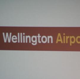 肯凯图:风中的威灵顿机场