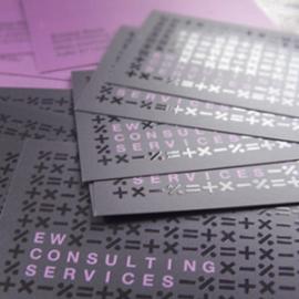 30款漂亮的紫色名片欣赏