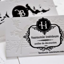 经典白色凸版工艺名片设计欣赏