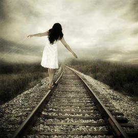 Anja：纯真又超现实的摄影作品