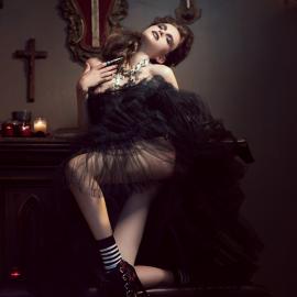 哥特式教堂的救赎――kurv magazine