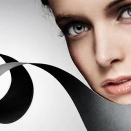 黑色美妆 闪耀华美冬日