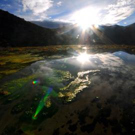 晨曦下的泉华滩