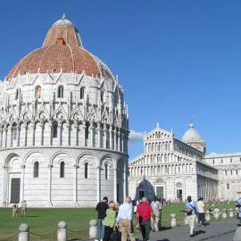 比萨斜塔