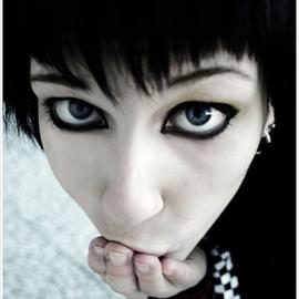 摄影师Bloddroppe人物摄影作品赏