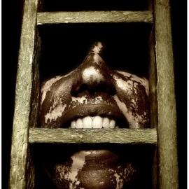 <我们捆绑自己，然后恐惧>概念摄影欣赏