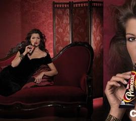 甜美的朱古力美人广告大特写[时尚摄影]