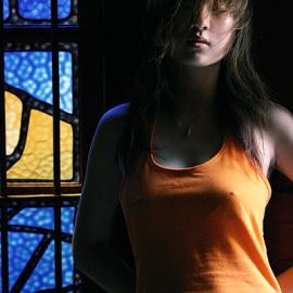 时尚摄影：展现女性狂野之美