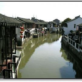 朱家角：春风拂柳　水乡人家