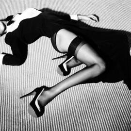 Noemie Lenoir――《GQ Spain》部分内页时尚大片