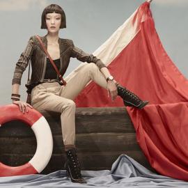 杜鹃上演《vogue》4月时尚版红色娘子军