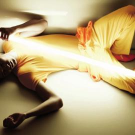 《VMan》最新杂志大片