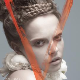 《V》magazine大玩妆容，最新19个封面特辑