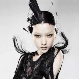 看名模杜鹃如何演绎黑白经典