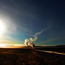 AMAZING TRAIN PICTURES 怀旧的火车照 BY THE COOMBES GROUP