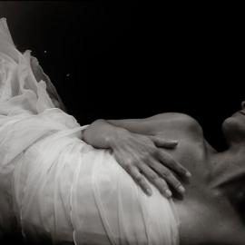 Kevin Beasley唯美水中摄影