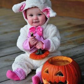 可爱万圣节宝宝摄影