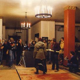 经典影片银幕之后