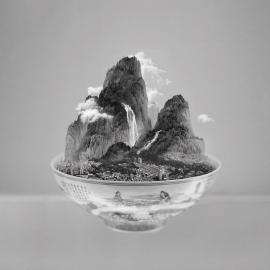 杨泳梁的现代城市装置影像:失控的城市