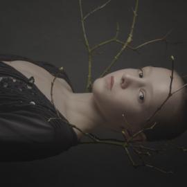 Ruadh DeLone 平静与麻木