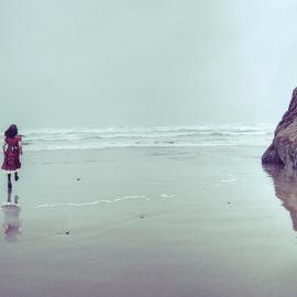 Fang Tong 寂静而喧闹的城市