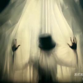 Ryan Lee Turton 可以孤单忧伤，可以欢乐明快