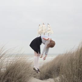 Maia Flore摄影作品：梦中高地