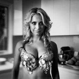 Tomasz Gudzowaty摄影作品：钢管舞女的家庭