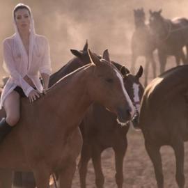 美女与马术的激情 - 摄影师Marco Glaviano作品2