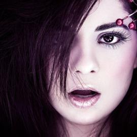 IMustBeDead 的人物色彩摄影作品