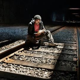 Andrea Star Reese摄影作品：城市洞穴