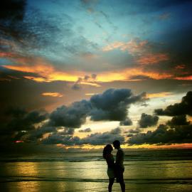 Isac Goulart：美丽的沙滩落日剪影