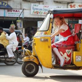 环游世界的搞笑牛奶妹！德国女摄影师Kerstin zu Pan作品