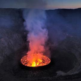 Widelec.org：火山摄影集锦