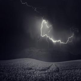 超现实梦境-西班牙摄影师Luis Beltrán作品