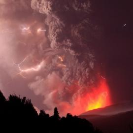 智力火山爆发摄影作品欣赏