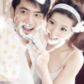 婚纱摄影：浪漫时刻