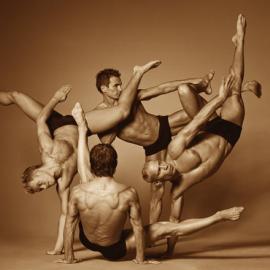 古铜色形体艺术组合摄影