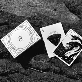 Flesh & Bones 平面设计 Designed by Dual Originals