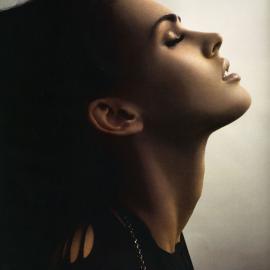 梅根福克斯黑色妩媚写真