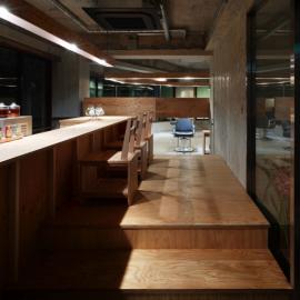 假设设计事务所:日本广岛洛奇发型沙龙