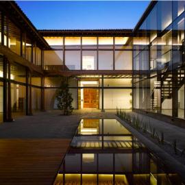 Corona y P. Amaral：Notary office建筑