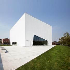 Dierendonck Blancke：社区教育中心