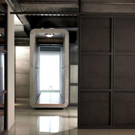 HALLUCINATE内部空间设计