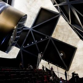 Prada Transformer 电影院