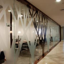 智力圣地亚哥El Bosque 银行空间设计